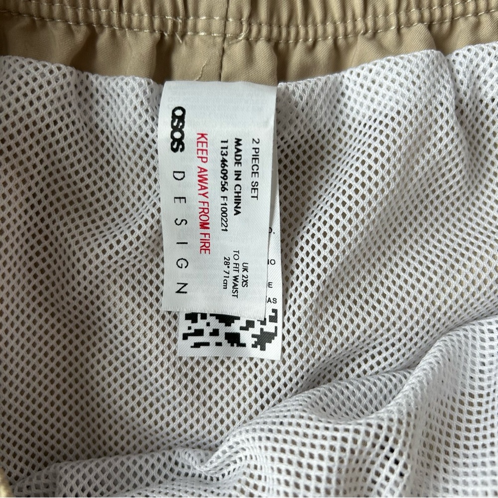 ASOS Men’s Tan Swim Trunks - Picture 6 of 9